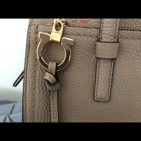 REDUCED*NWT Salvatore Ferragamo Medium Amy Tote - Picture 5 of 8